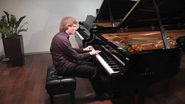 Тайцзицюань. Шуман: Этюд Ми-бемоль мажор на тему каприса Паганини, соч.3 №5 смотреть онлайн