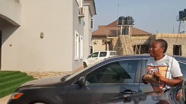 UCHENANCY THROWS A NEW YEAR SURPRISE GIFT FOR HER GIRLS....GUESS WHAT IT IS???? смотреть онлайн