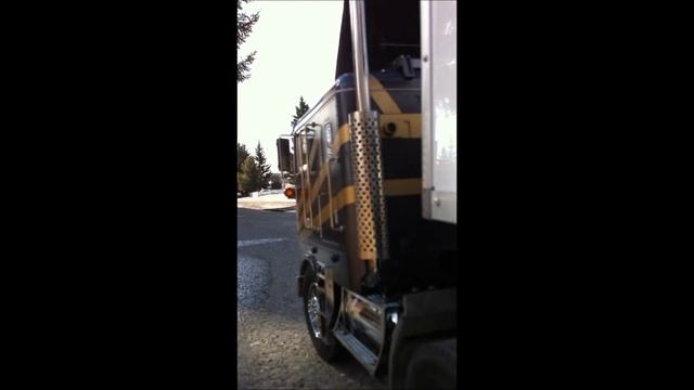 iphone on board the tamiya Globeliner.wmv смотреть онлайн