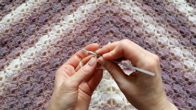 Шаль крючком. ( Knit shawl with crochet hook. ) смотреть онлайн