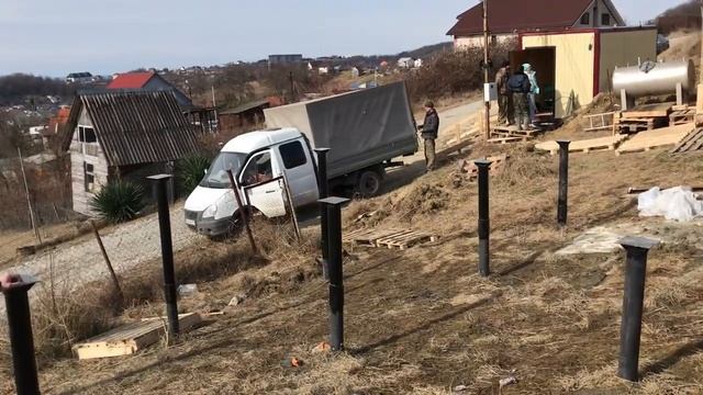 Свайно-винтовой фундамент на склоне в Сочи. Отзыв заказчика смотреть онлайн