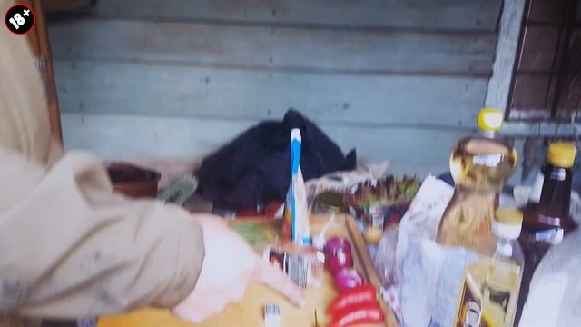 Это вам не МАКДОНАЛЬДС?! Картошка по деревенски с овощами в дровяной печи! картофель по деревенски смотреть онлайн