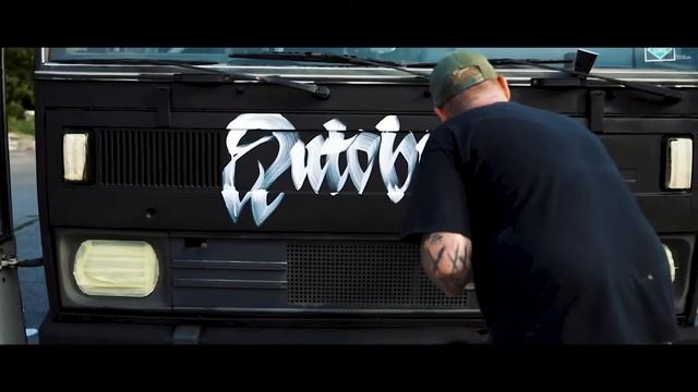 Calligraphy on the bus (BRATISLAVA STREETART FESTIVAL) смотреть онлайн