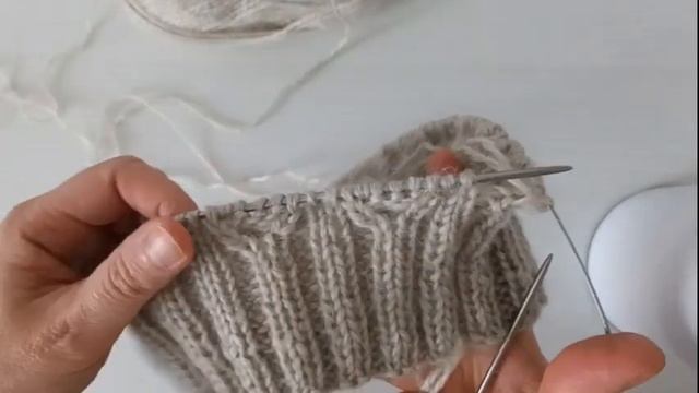 МК по вязанию шапки спицами. смотреть онлайн