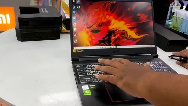 my new NITRO i5 NoteBook смотреть онлайн