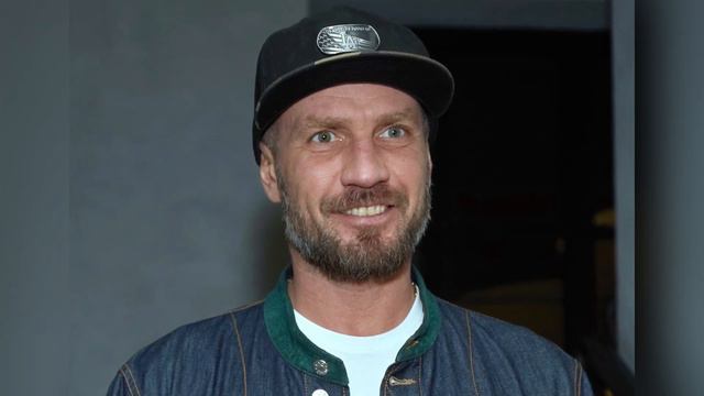 Переживший ампутацию Роман Костомаров планирует встать на сноуборд в Сочи смотреть онлайн