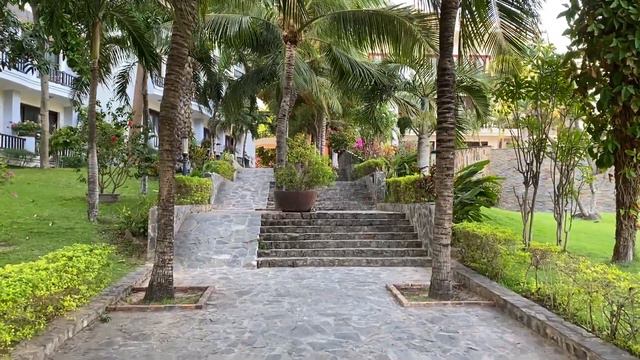 LOTUS MUINE RESORT & SPA PHAN THIET MUI NE / PHU HAI BEACH VIETNAM / IMPRESSIONS смотреть онлайн