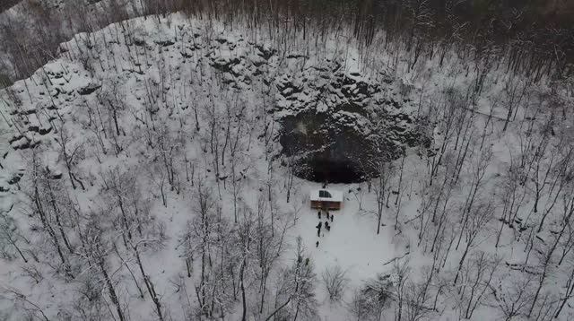 Аскинская ледяная пещера. Южный Урал. смотреть онлайн