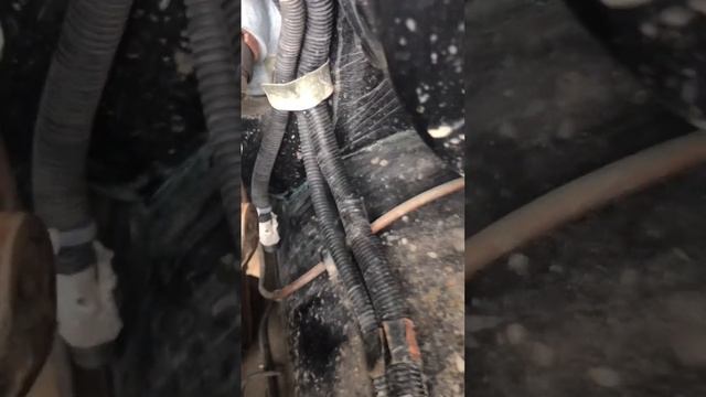 Уаз Хантер не заводился, не горел чек и не работал бензонасос. Решено. смотреть онлайн