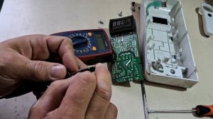 Свч не выключается вентилятор - замена реле.