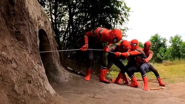 Pro 5 Superhero Team | Spiderman and Pitbull Save The Girl From Giant Python and Monster King Kong смотреть онлайн