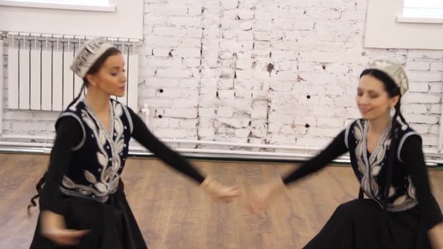 Узбекский танец. Uzbek dance. Уроки узбекского танца в Москве. смотреть онлайн