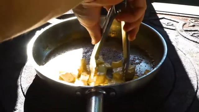 Ну просто очень вкусный бургер. Быстро и легко. смотреть онлайн