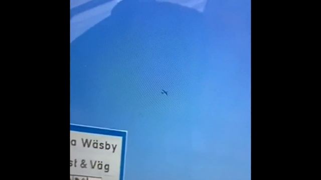 НЛО/ UFO. Самолёт ЗАВИС. Шутники - ИНОПЛАНЕТЯНЕ. Летающая тарелка в КАДРЕ. смотреть онлайн