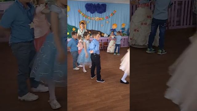 Детский сад вальс смотреть онлайн