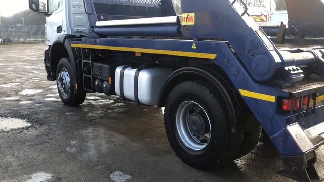 MERCEDES AROCS 1824 *EURO 6* 18 TONNE SKIP LOADER 2014 - GC14 CKP