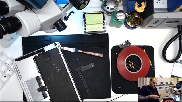 How to Replace the top case on a 2011 13" (A1369) MacBook Air смотреть онлайн