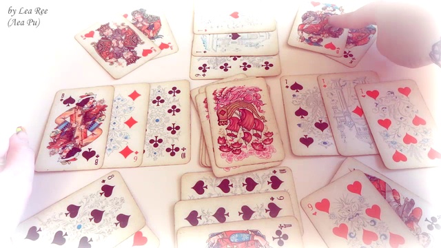 АСМР ASMR Гадаем на картах Старинный расклад на судьбу смотреть онлайн