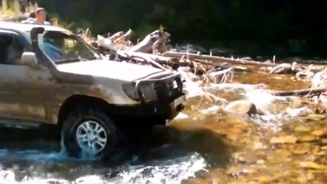 прорыв на пик гайдара 2016 смотреть онлайн