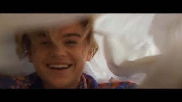 Romeo + Juliet (1996) - Music Video (Evanescence - Bring Me to Life) смотреть онлайн