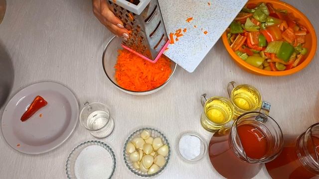 Закатываю по 50 банок и все равно мало! Салат с БАКЛАЖАНОВ на ЗИМУ. Не успевает даже настоятся. смотреть онлайн