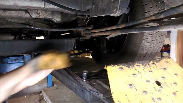 ЗАМЕНА ЗАДНЕЙ РЕССОРЫ / PEUGEOT BOXER - ПЕЖО БОКСЕР / 2011 / REPLACING THE REAR SPRING