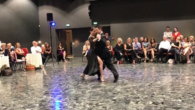 Vaggelis & Marianna @ France, Toulon - Bailando me diste un beso смотреть онлайн