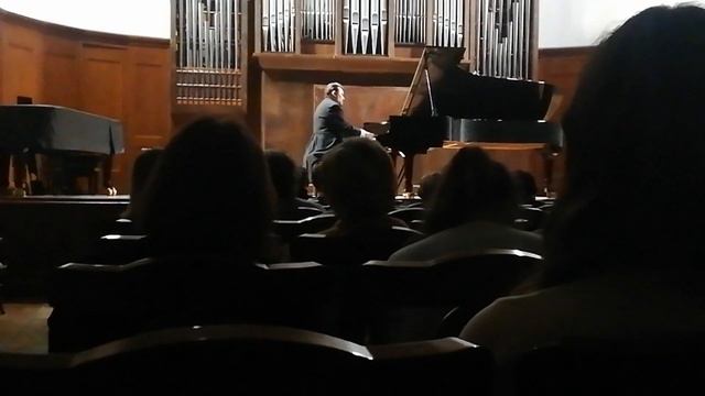 Иоганнес Брамс Интермеццо E-dur, op. 116 N6 исп. Сергей Кудряков смотреть онлайн