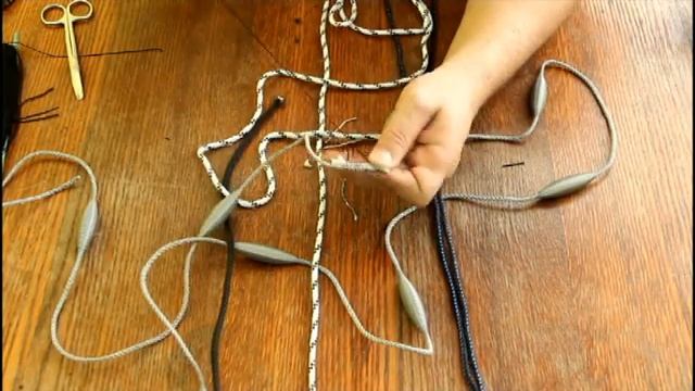 Как срастить между собой два конца плетёного шнура или верёвки. Поставить бандаж. Соединить шнур. смотреть онлайн