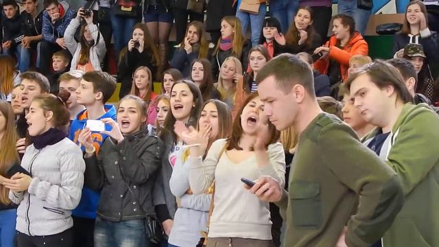 болельщики на финальных соревнованиях "А ну-ка, парни!" (видео "Корабелов.Инфо") смотреть онлайн