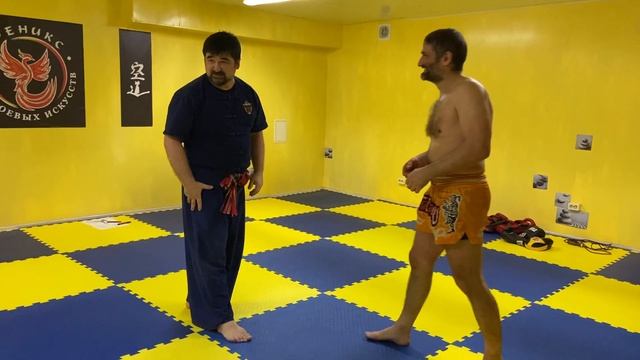Тренировки с кру Алеком. Муай Боран: 
