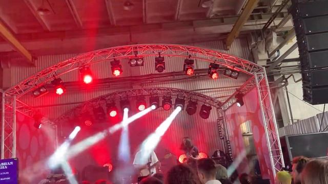 Harajiev Smokes Virginia - Под крылом орла (live @ Stereoleto, 13/06/2022) смотреть онлайн