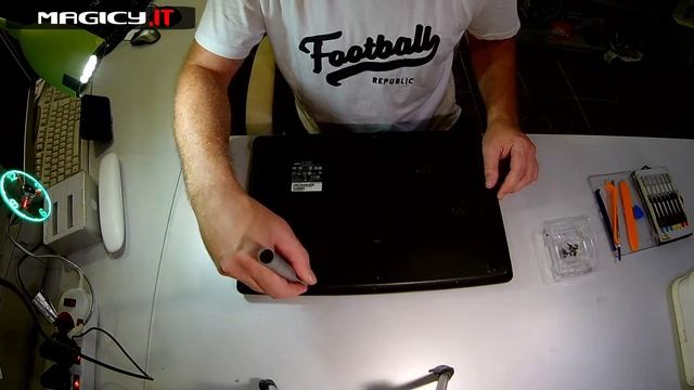 Acer Aspire ES1-711 Disassembly смотреть онлайн