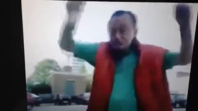 Пьяный мужик отжигает Drunk Mate смотреть онлайн