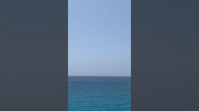 Кипрское море?#Zypern#shorts#CyprusSea#Кипр# смотреть онлайн
