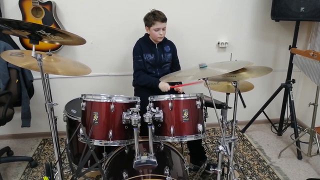 ПЕРВЫЙ ОПЫТ на барабанах! | Иван Бухтияров смотреть онлайн