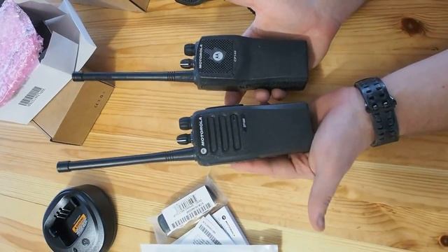 Motorola DP1400 смотреть онлайн