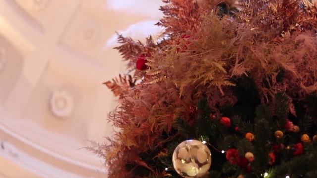 sketch Christmas 2017 - Silent Light, The Tree, In The Rain смотреть онлайн