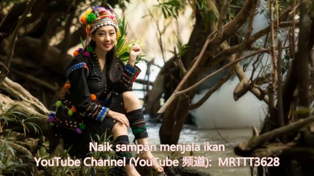 甜蜜蜜 (印尼語原版) Dayung Sampan (Indonesian song) - 鄧麗君 (唱) Bài Hát Tiếng Indonesia смотреть онлайн