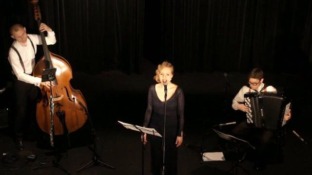 Edith Piaf - "Sous le ciel de Paris" смотреть онлайн
