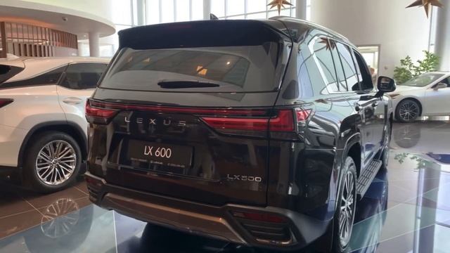 Lexus LX600, комплектация Executive