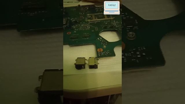 #32 shorts / Замена разъема зарядки на ноутбуках Samsung смотреть онлайн