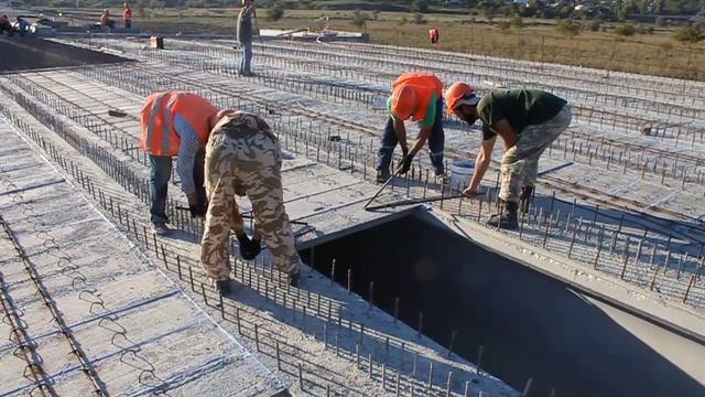 Монтаж фибробетона на трассе "Таврида" смотреть онлайн