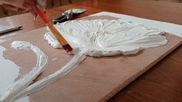Картина с маком из гипсовой шпатлёвки. Создаём своими руками #барельеф #painting #colors #trending смотреть онлайн