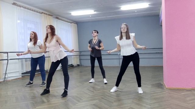 BACHATA Начинающие. Бачата Пинск : легко и просто. смотреть онлайн