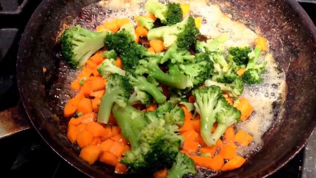 Pasta Primavera (Healthy, Vegan, Fat-Free, Oil-Free) | One Minute Recipes смотреть онлайн