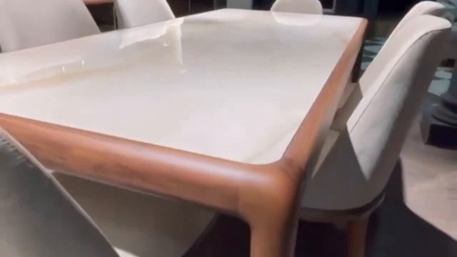 Обзор на обеденный стол Homage Icon смотреть онлайн