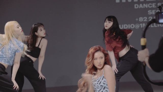 Daily 1M l Making-Of Hwasa’s “Maria” Choreography | 1MILLION смотреть онлайн