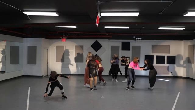 Whose House Is This? from MEAN GIRLS Class of 2022 Matinee смотреть онлайн