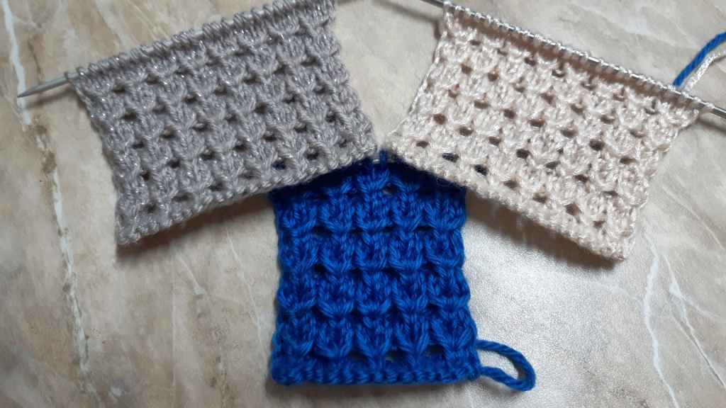 Узор спицами Три петли из трех. смотреть онлайн